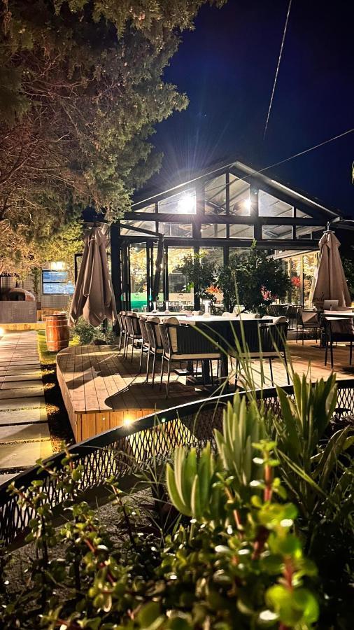 Hotel Tiny Town Kuyucak Karaburun  Exterior foto